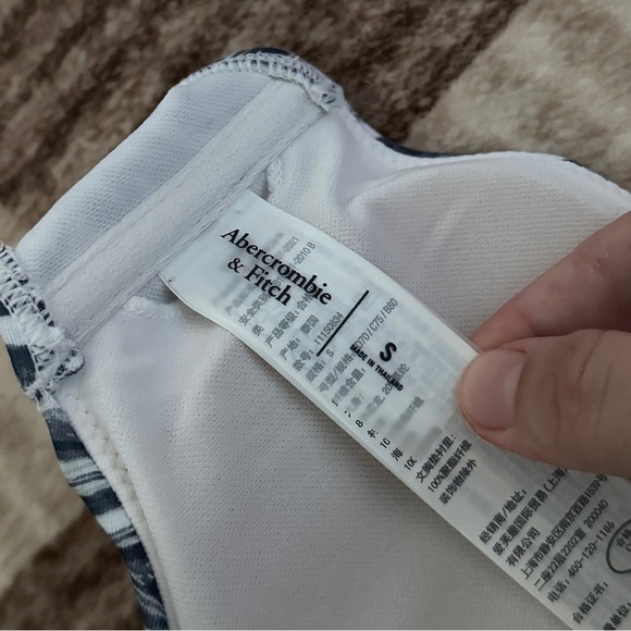 Abercrombie & Fitch Bikini Bathing Suit Size Small Tropical Blue Vacation Beach - Picture 3 of 5